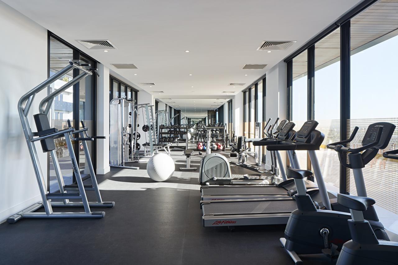 Tyrian Albert Park Lake Мельбурн Екстер'єр фото The gym at the 2012 Commonwealth Games athletes' village